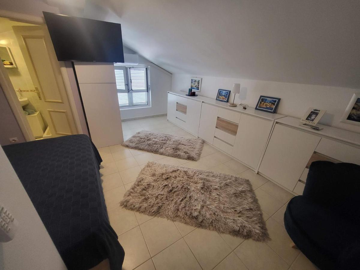 Sea View Novalja Apartment Bagian luar foto